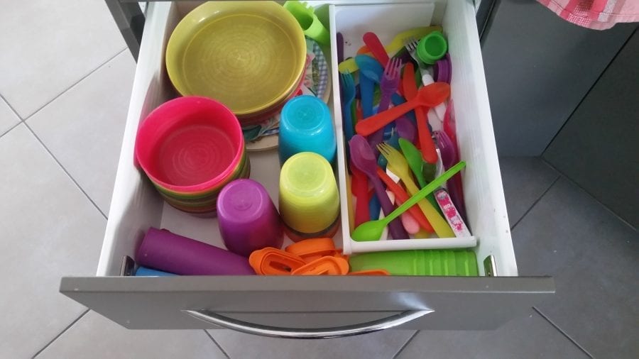 Plastics drawer